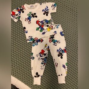 Vintage glow in the dark 2 piece Mickey Mouse goofy set